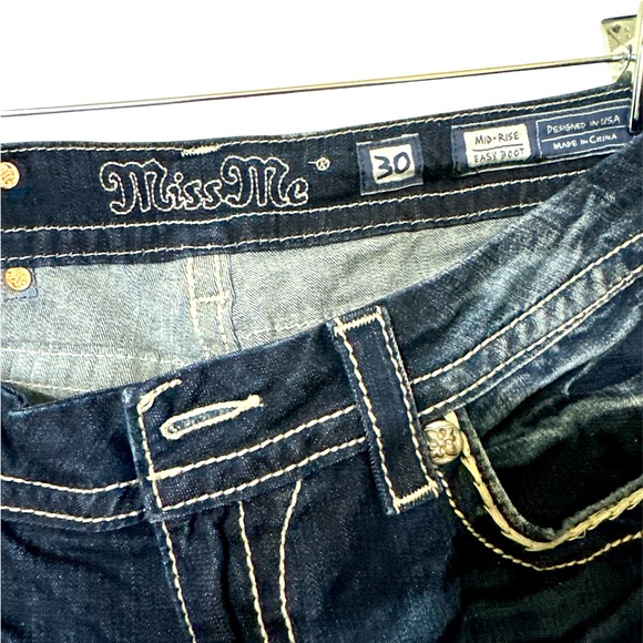 Miss Me Women’s Jeans, waist 30, Mid-Rise/Easy Boot - Picture 4 of 5